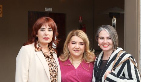  Beatriz Canseco, Carmenchu y Paola Díaz Barreiro.