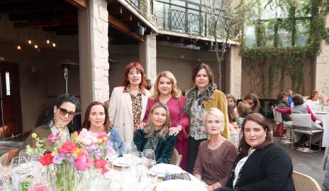  Ana Luisa Lujambio, Rocío Valle, Beatriz Canseco, Francine Coulon, Carmenchu, Alejandra Martínez, Güera Valle y Mariana Millán.