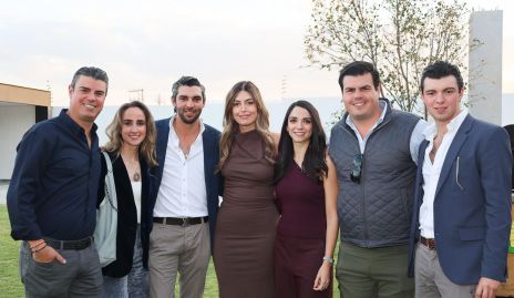  Santiago Labastida, Ángeles Mahbub, Jerónimo Labastida, María José Macías, Sofía Álvarez, Mauricio Labastida y Alejandro Labastida.