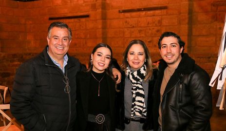  Roberto Michel, Alejandra Michel, Alejandra Gordoa y Roberto Michel.