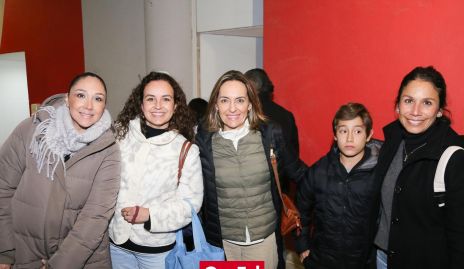  Vero Méndez, Irelda Quiroga, Flor Rosillo, Carlos Mier y Elia Arreola.