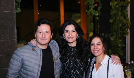  José Canales, Ale Cano y Alis Gómez.