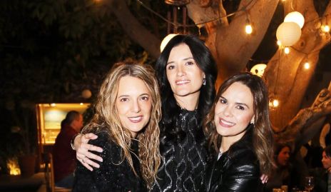  Priscila González, Ale Cano y Alejandra Díaz de León.