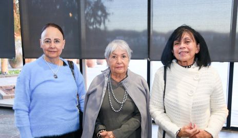  Socorro Ayala, Magdalena Medina y Patricia López.