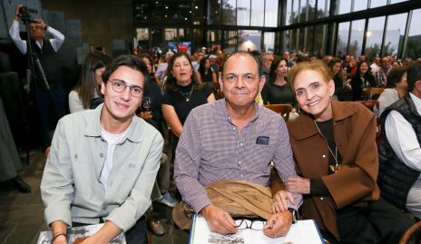  Güicho Nava, Héctor y Toyita Villalobos.