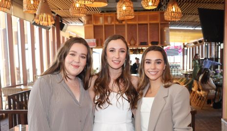  Mary Mendizábal, Celina Gallegos y Mary Del Valle.