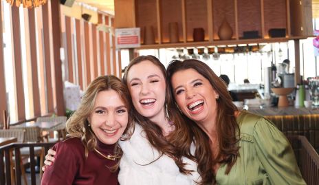  Celina Conde, Celina Gallegos y Fina Alcocer.