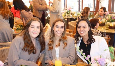  Mary Mendizábal, Mary Del Valle y Aranxa Pérez.