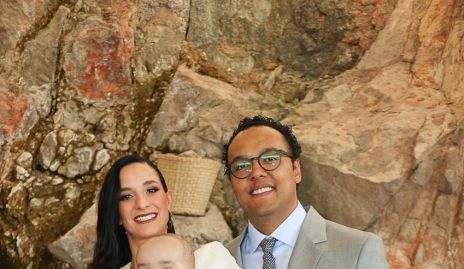  Luli Lamas y Javier Campos con su hijo Patricio.