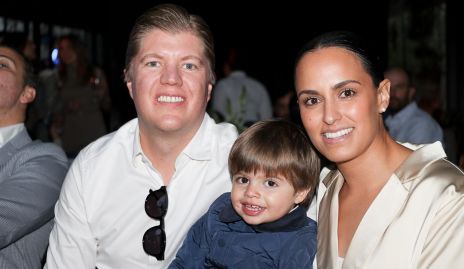  Manuel Zarate y Natalia Leal con su hijo Juan Manuel.