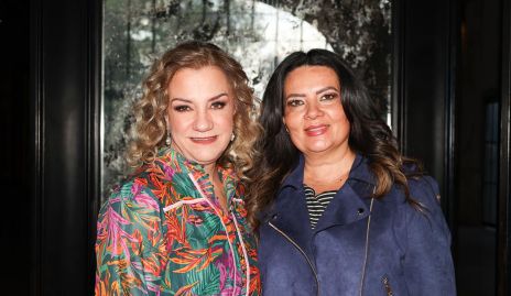  Ana Luisa Torres y Susana de Leos.