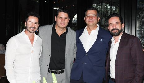  Héctor González, Sergio Peñafiel, Eduardo Latís y Javier Coronel.