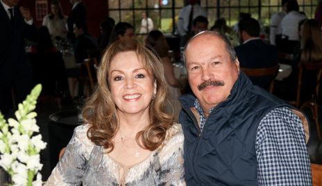  María Dolores y Oscar Torres.