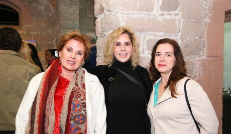  María Luisa Otero, Luisa Fernanda Aldrett y Cristina Peña.