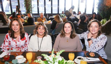 Beatriz Sánchez, Gaby Enríquez, Mari Meade y Marta Rangel.
