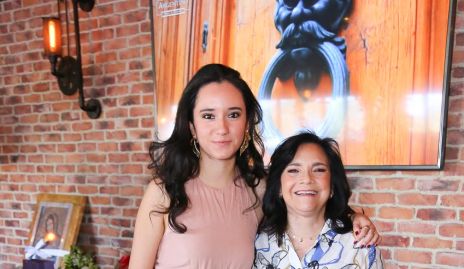  Fernanda Duarte y Ana Rangel.