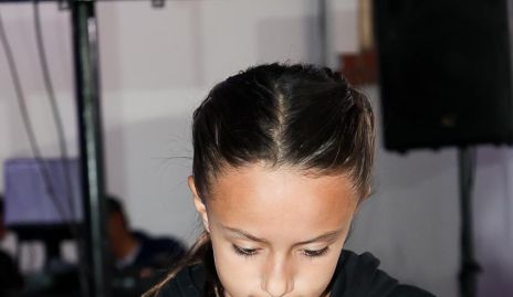  Ana Victoria.