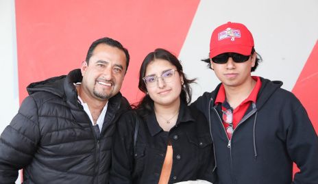  Fernando Emmanuel, Frida Nohemí y Fernando Mejía.