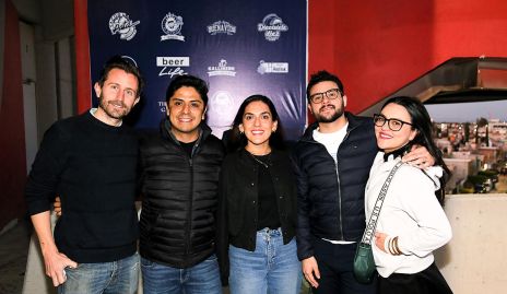  Benjamín Jiménez, Eduardo Bernal, Fer Arriaga, Axel Molina y Fernanda Valle.