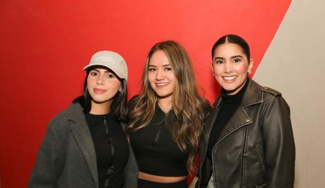  Cassandra Gámez, Dayra de la Paz y Marisa Gámez.