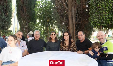  Montse y Juan Zarur, Juan Manuel Rocha, Martha Carrillo, Ana Fonte, Martín Torres, Jorge y Jorge Hernández.