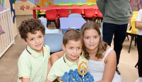  Pablo, Andrés y Victoria Pierdant.