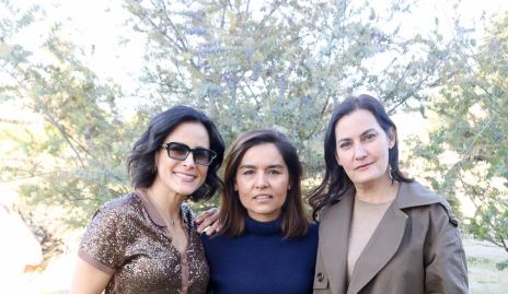  Anilú Enríquez, Lorena Torres y Sandra Morelos.