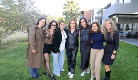  Sandra Morelos, Anilú Enríquez, Claudia Hinojosa, Deyanira Cázares, Claudia Artolózaga, Lorena Torres y Karina Vita.