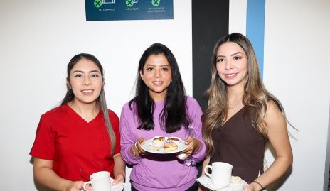  Ana González, Zaira González y Paola Ávila.