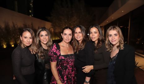  Paulina López, Imelda Martínez, Rocío Muriel, Marianne Velasco, Sandra García y Daniela Muriel.