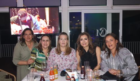  Claudia Revuelta, Lupina Soto, Maricarmen Pérez, Carmina Reynoso y Lilian Muñoz.