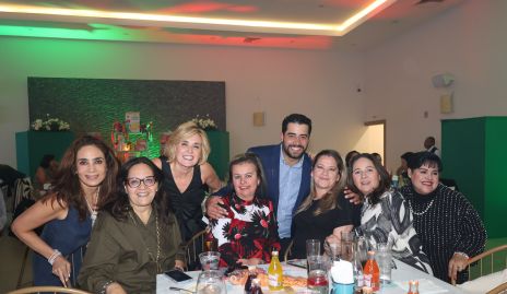  Cristina Chevaile, Gaby Espinosa, Silvia Aguilar, Idalia Cruz, Carlos Morales, Lorena Martínez, Claudia Álvarez y Mariana gómez.