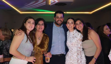  Natalia Gómez, Cynthia Sánchez, Carlos Morales, Valeria Alcalde y Mariana Gómez.