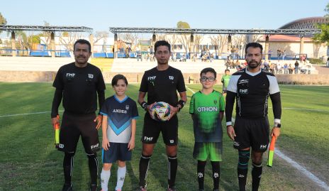  Salvador Reyes, Iñaki Ortiz, Arturo Blanco, Iker Moreno y Ernesto Muñoz.