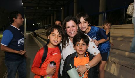  Santiago Toranzo, Juan Pablo Toranzo, Margarita Medina y Sebastián Pechir.