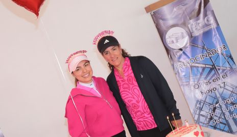  Las cumpleañeras Alessia Mendoza y Vivian Alatorre.