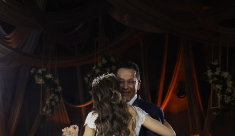  Salim Abud bailando con su hija Oly.