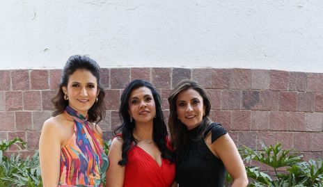  Roselyn, Marisol  y Alejandra Dip.