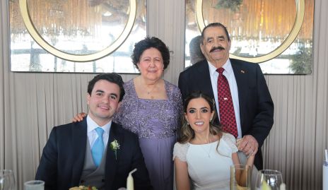  Esperanza de Abud, Jorge Abud, Juan Carlos Arredondo y Olivia Abud.