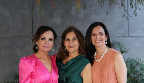  Elsa Tamez, Luchi Castelo y Gaby Dauajare.