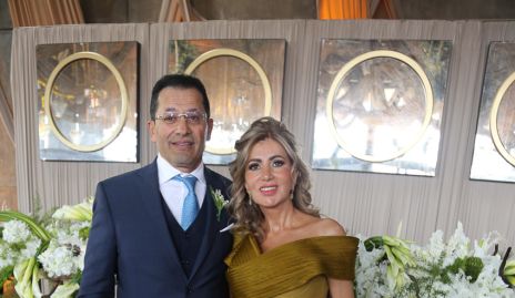  Salim Abud y Olivia Aradillas de Abud, papás de la novia.