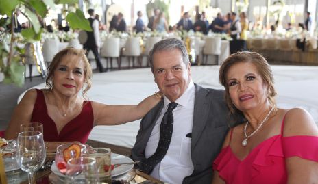  Alma, Luis y Lupita.