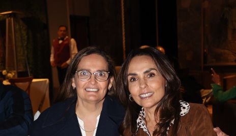  Gabriela y Marianela Villanueva.