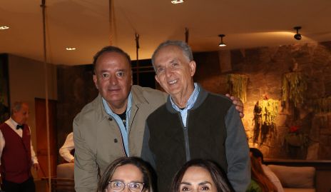  Francisco, Juan Carlos, Gabriela y Marianela Villanueva.
