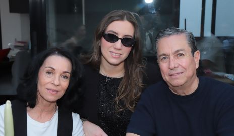  Adriana Espinosa, Paty De Antuñano y Alejandro Sánchez.