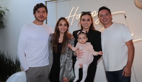  Andrew Delgado, Fernanda Paredes, Paty de Antuñano, Francesca y Esteban Meade.