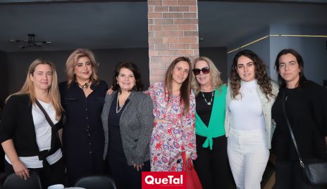  Marcela Martínez, Anyul Martínez, Bertha Navarro, Bibi Perea, María Eugenia Zapata, Marcela Zapata y Martha Martínez.