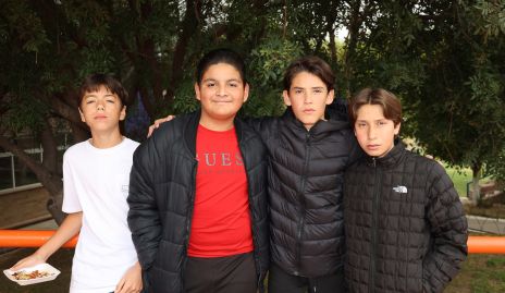  Luis, Jean Carlo, Sebastián y André.
