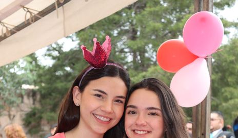  Diana de la Rosa y Rocío Celis.