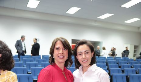  Imelda Elizalde y Midori Barral.